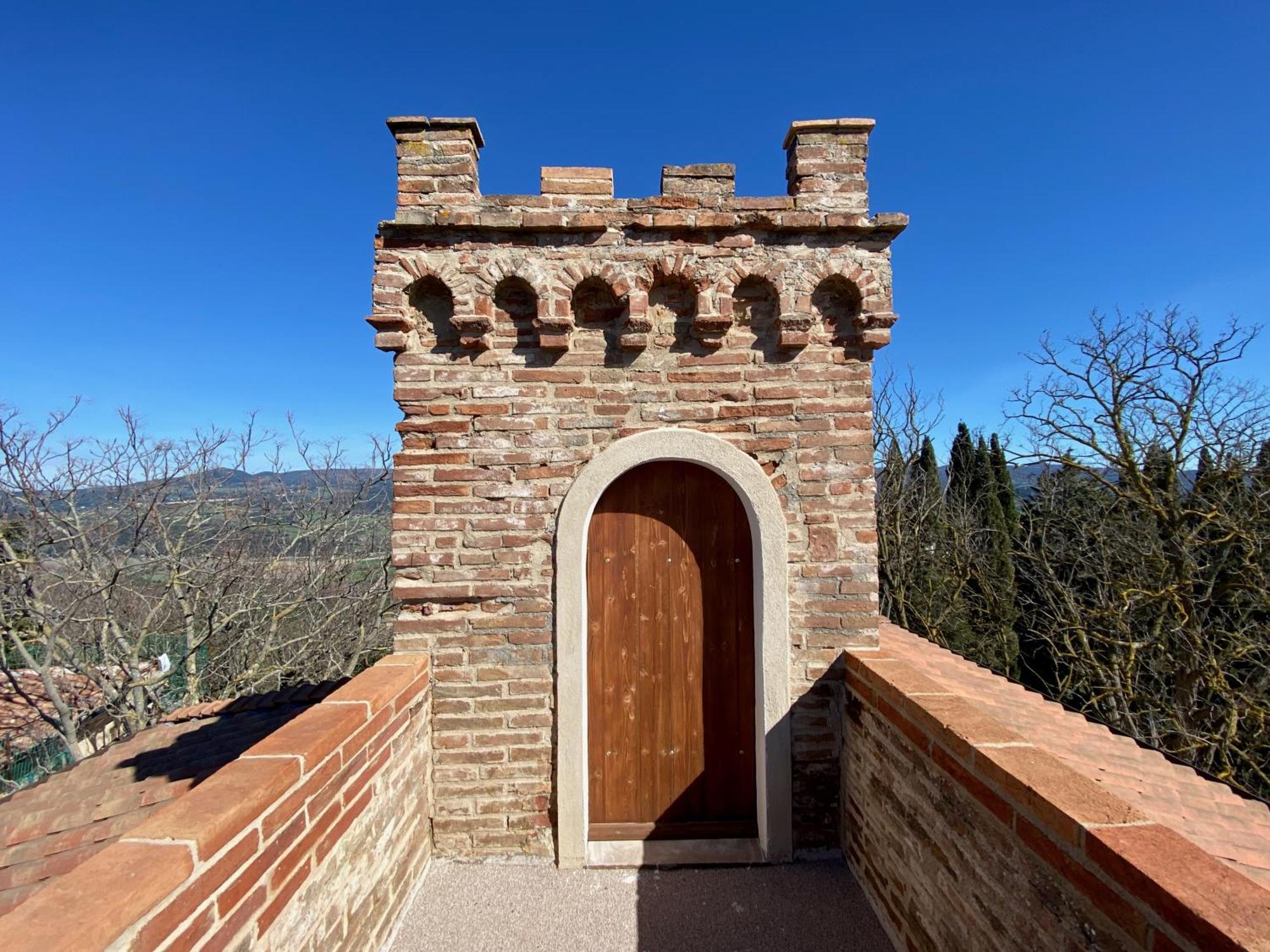 B&B Lo Scudaio Palazzo Marchionneschi Montescudaio Exterior foto